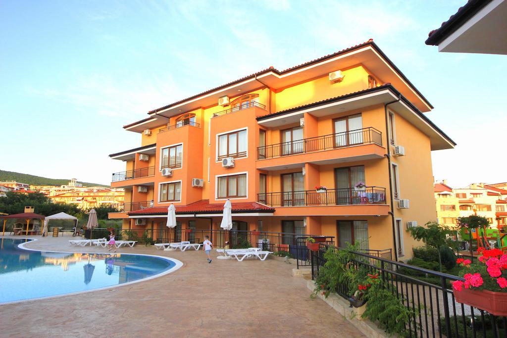 Menada Sky Dreams Apartments Sveti Vlas Buitenkant foto