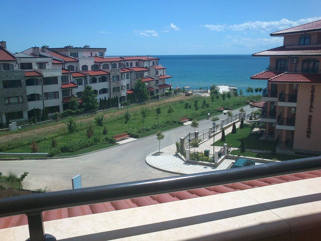 Menada Sky Dreams Apartments Sveti Vlas Buitenkant foto