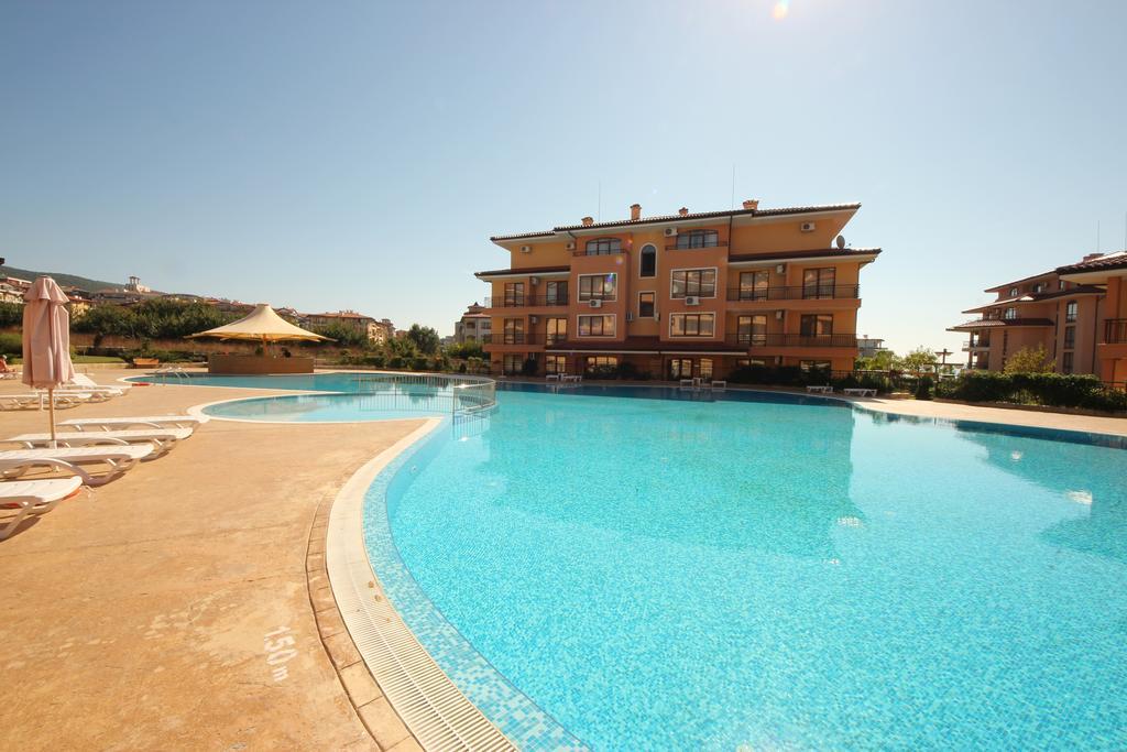 Menada Sky Dreams Apartments Sveti Vlas Buitenkant foto
