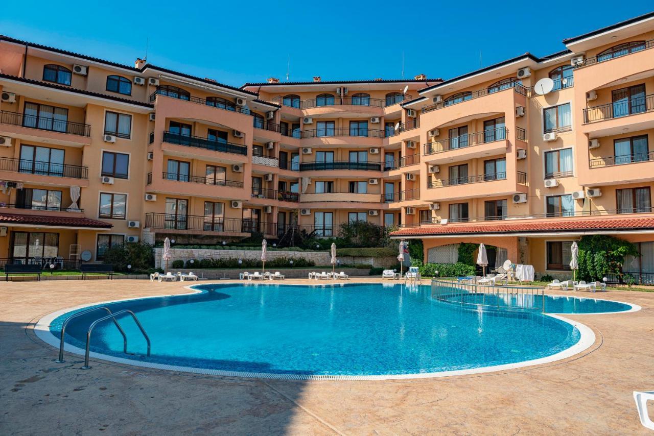 Menada Sky Dreams Apartments Sveti Vlas Buitenkant foto