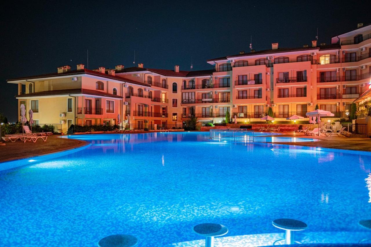 Menada Sky Dreams Apartments Sveti Vlas Buitenkant foto