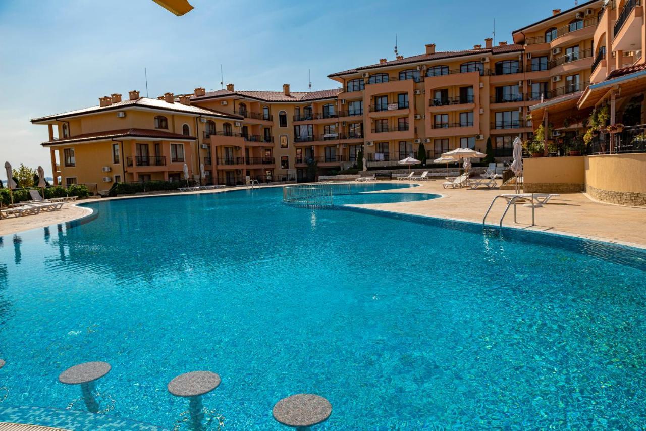 Menada Sky Dreams Apartments Sveti Vlas Buitenkant foto