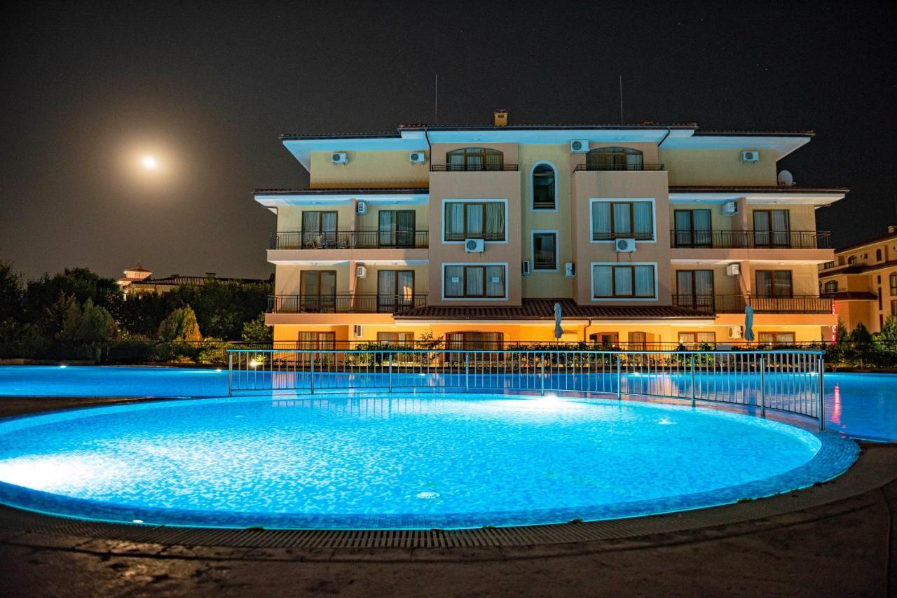 Menada Sky Dreams Apartments Sveti Vlas Buitenkant foto