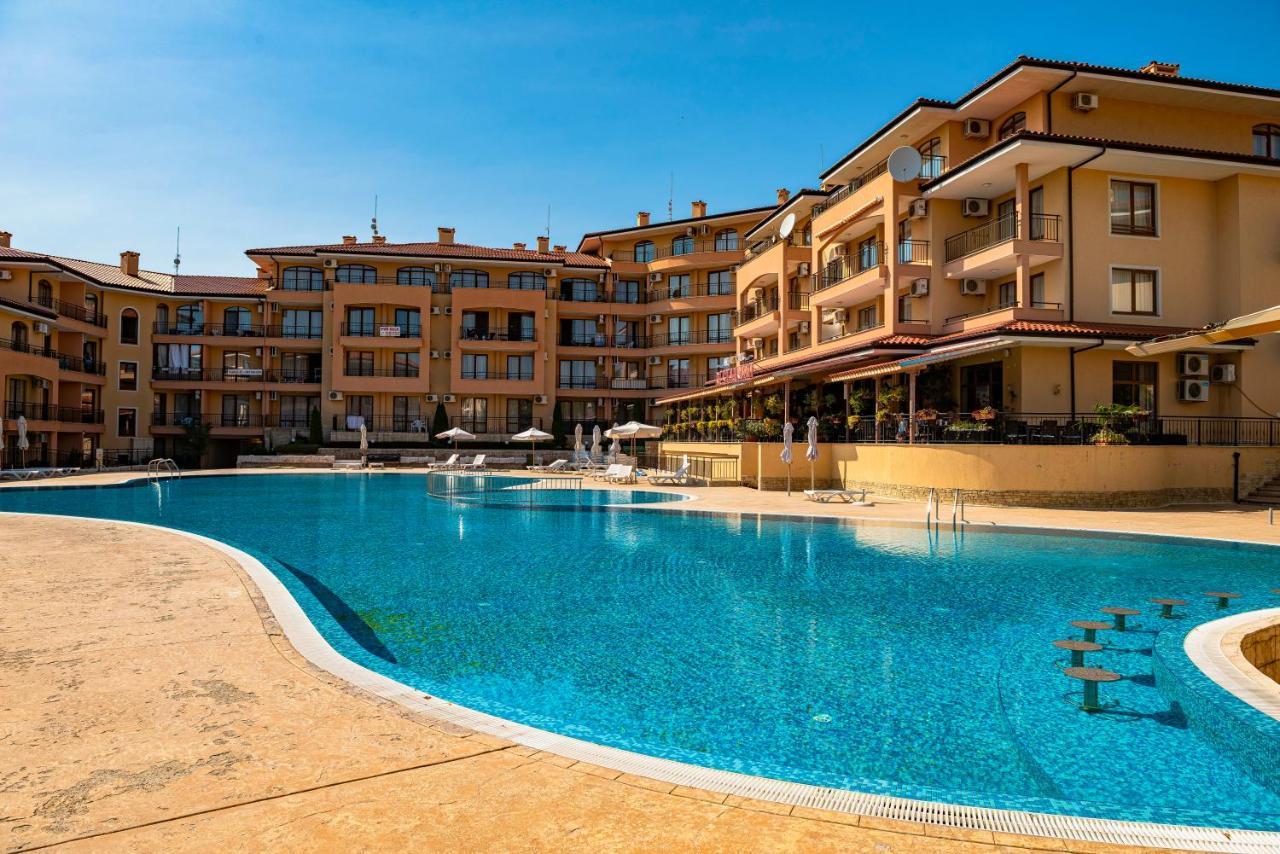 Menada Sky Dreams Apartments Sveti Vlas Buitenkant foto