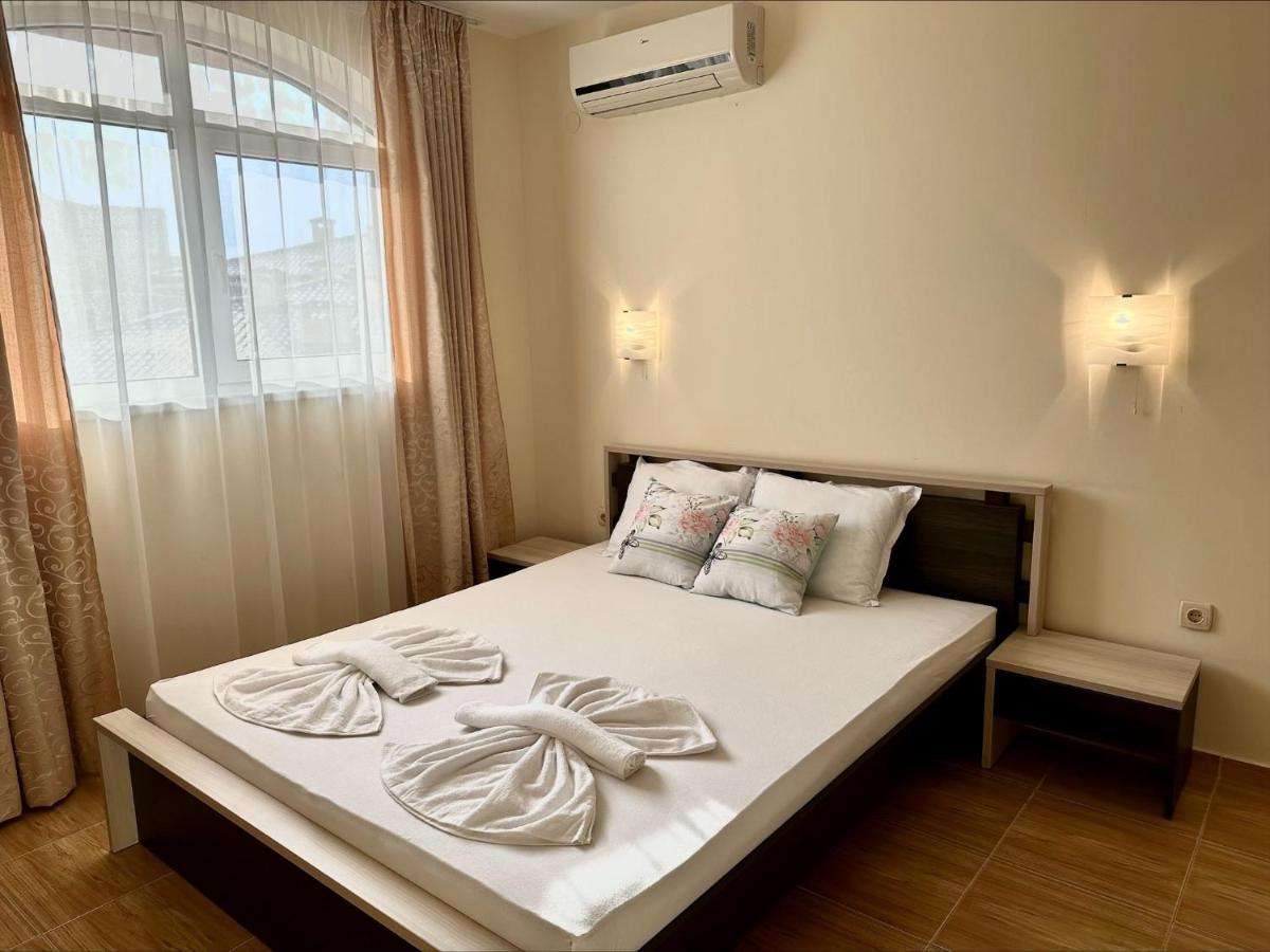 Menada Sky Dreams Apartments Sveti Vlas Buitenkant foto