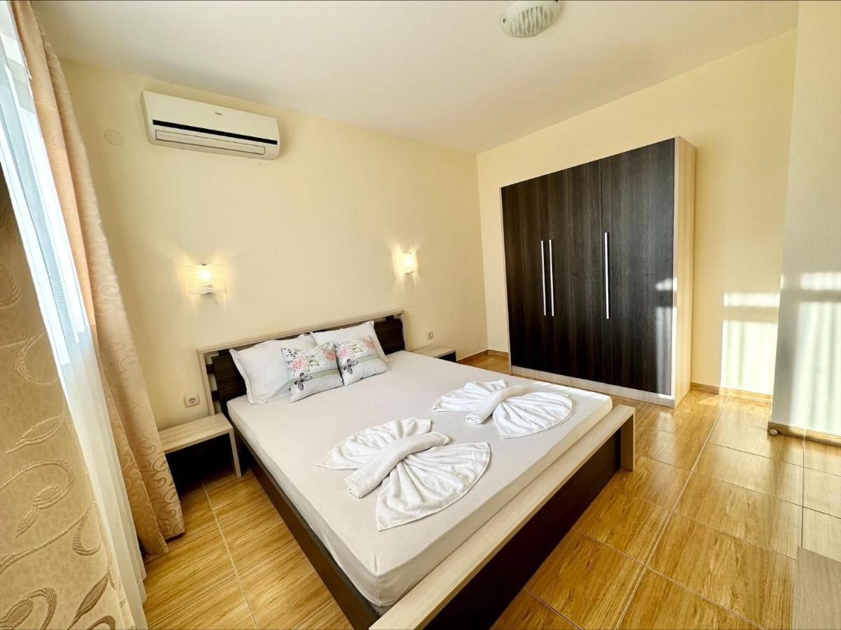 Menada Sky Dreams Apartments Sveti Vlas Buitenkant foto