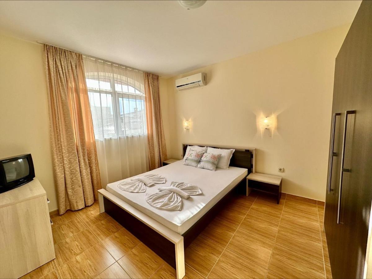 Menada Sky Dreams Apartments Sveti Vlas Buitenkant foto